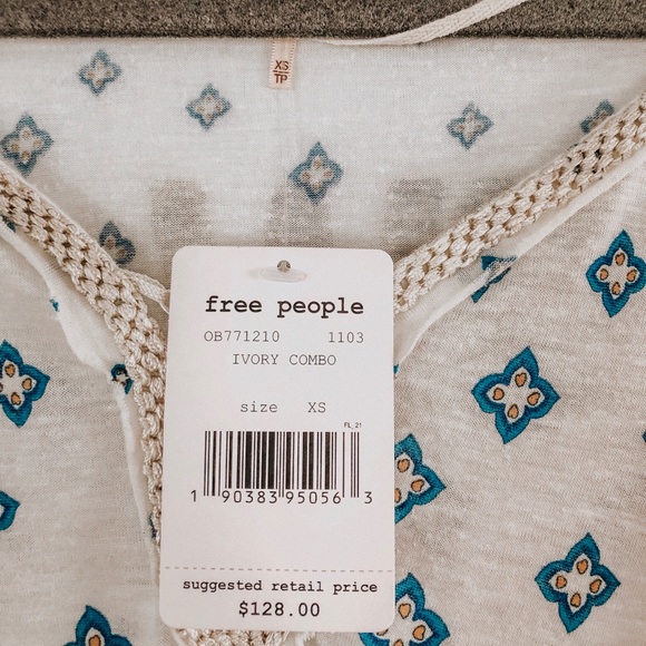 ❗️SOLD❗️Free People Top - Picture 7 of 8